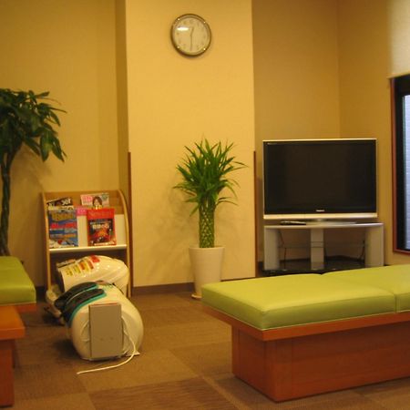 Hotel Route-Inn Kitakyushu-Wakamatsu Ekihigashi Ngoại thất bức ảnh