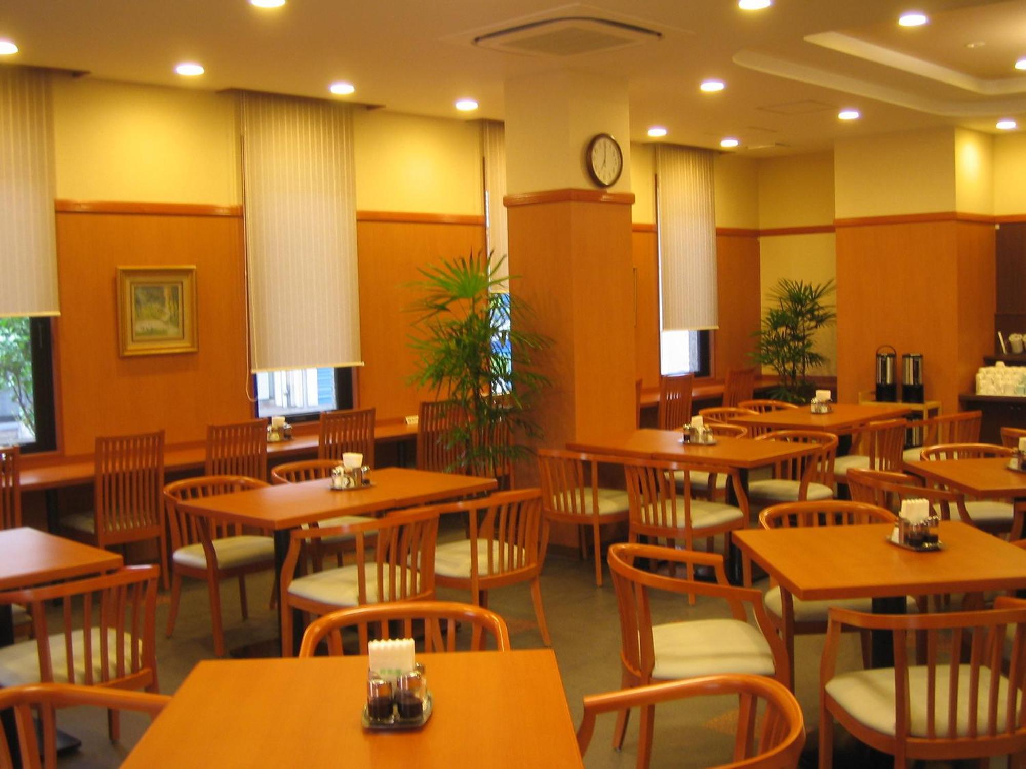 Hotel Route-Inn Kitakyushu-Wakamatsu Ekihigashi Ngoại thất bức ảnh