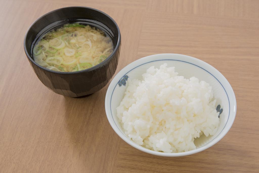 Hotel Route-Inn Kitakyushu-Wakamatsu Ekihigashi Ngoại thất bức ảnh