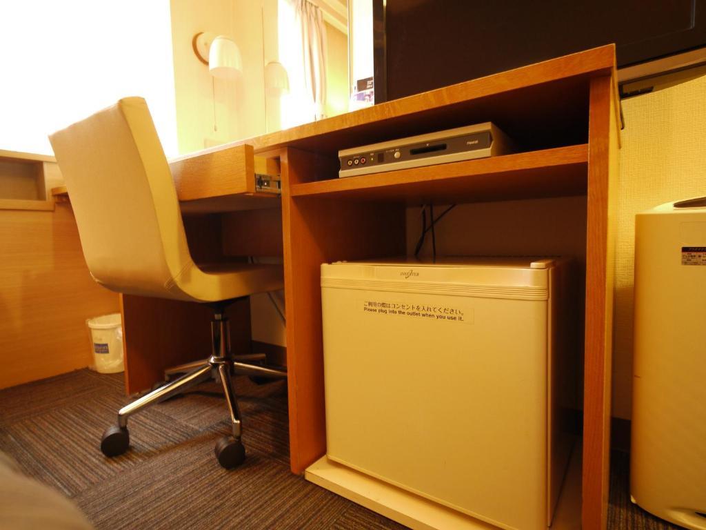 Hotel Route-Inn Kitakyushu-Wakamatsu Ekihigashi Phòng bức ảnh